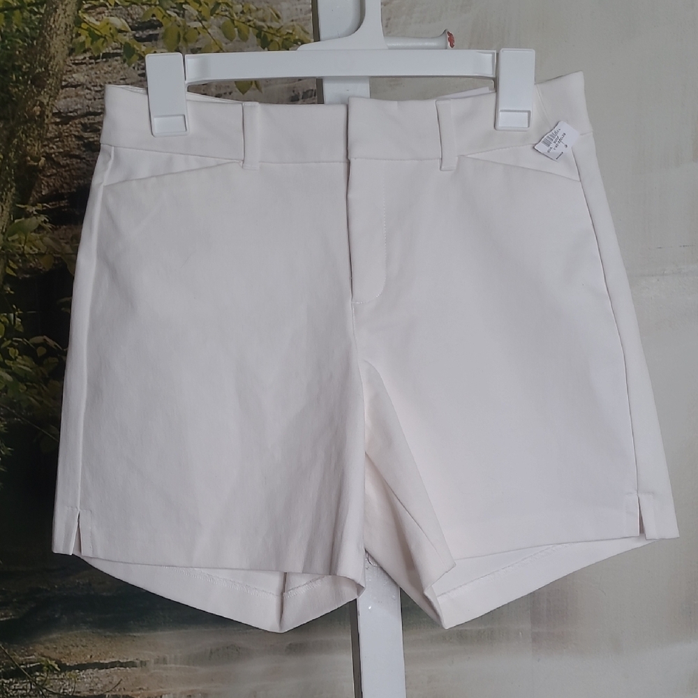 New! Old Navy Womens 6 High Rise Pixie casual classic Summer White Shorts